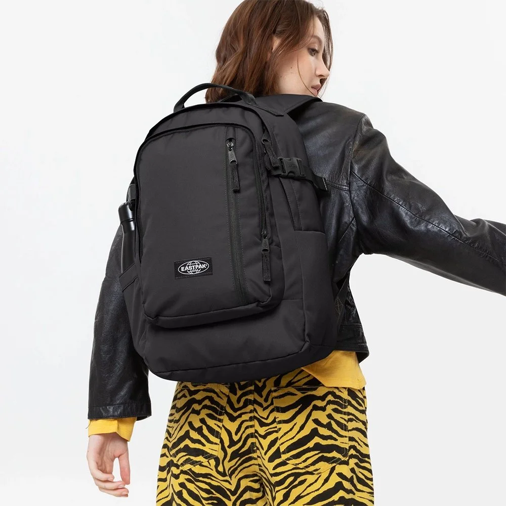 Eastpak Smallker rugzak mono black2 bij Duifhuizen